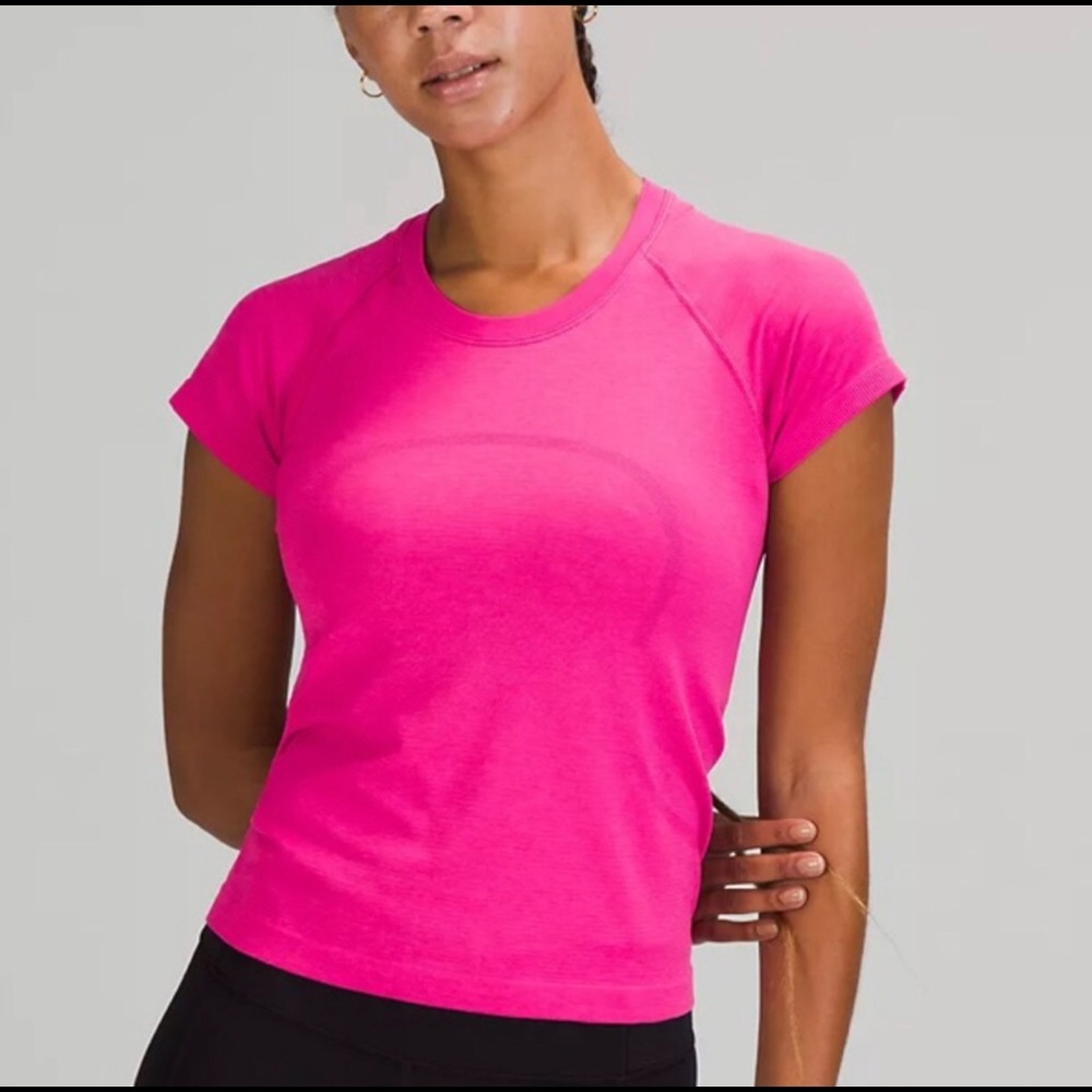 Lululemon Swiftly Tech SS race length Sonic Pink
